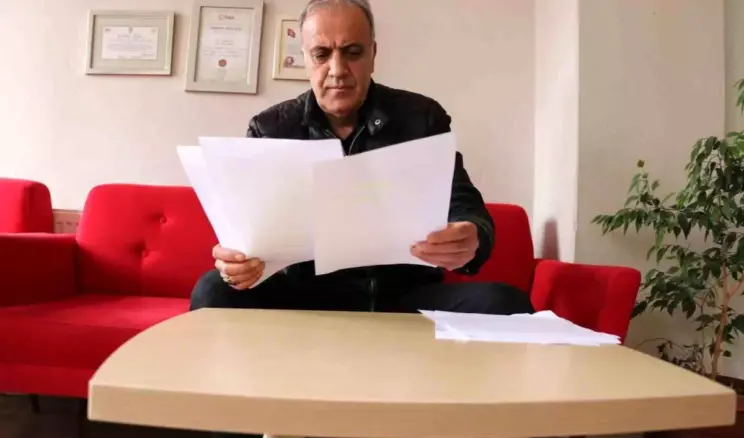Baba, Vefat Eden Oğlunun Borcunu İki Kat Ödedi